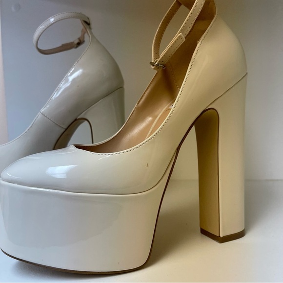 Steve Madden nude high heels size 6 - Picture 12 of 15